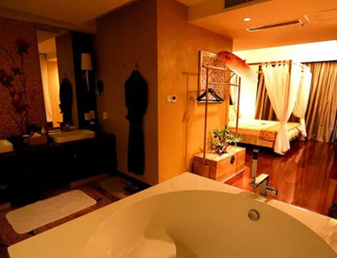 苏州相城区养生会所的黄昏恋：当爱情遇上八十岁